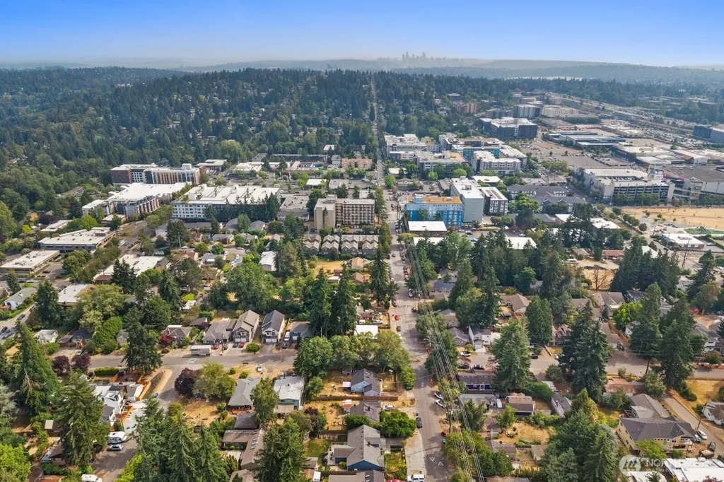 11516 8th Avenue NE Seattle WA 98125