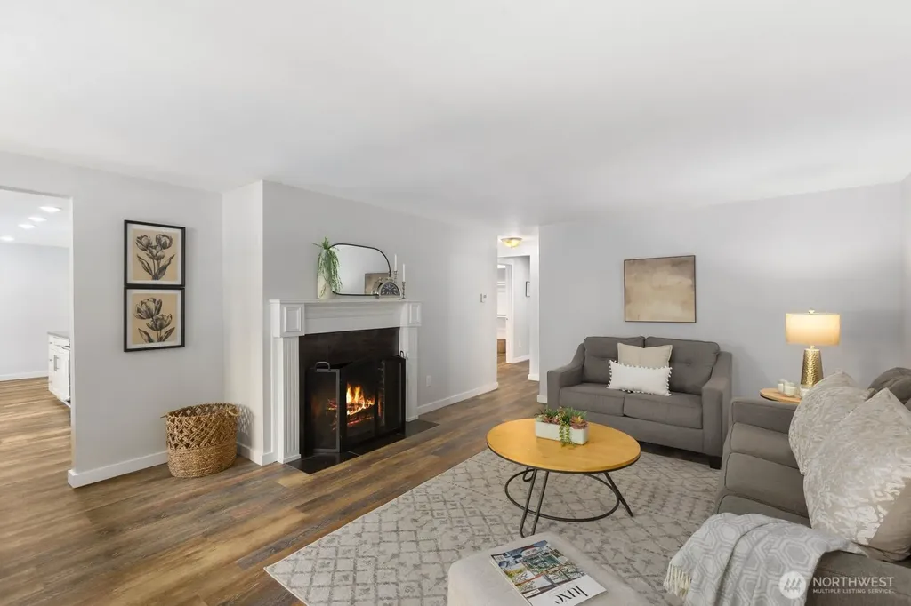 11516 8th Avenue NE Seattle WA 98125