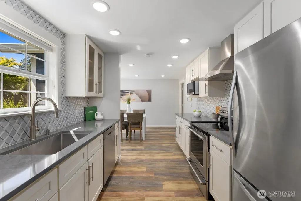 11516 8th Avenue NE Seattle WA 98125