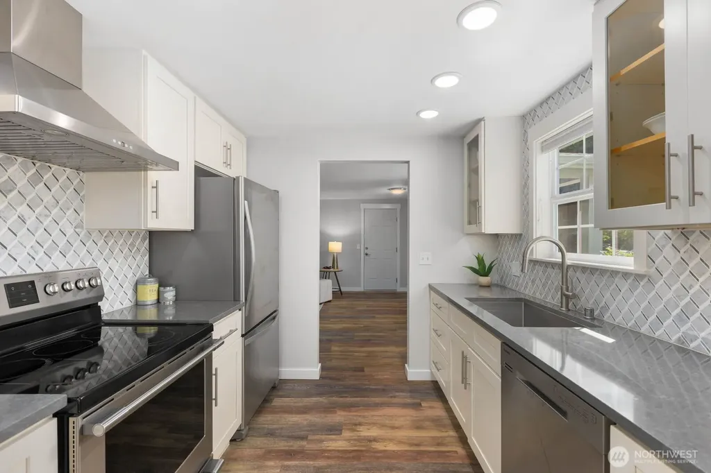 11516 8th Avenue NE Seattle WA 98125