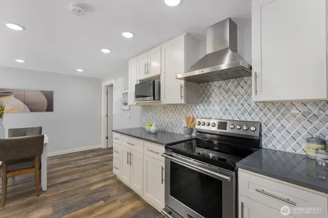 11516 8th Avenue NE Seattle WA 98125
