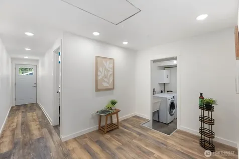 11516 8th Avenue NE Seattle WA 98125