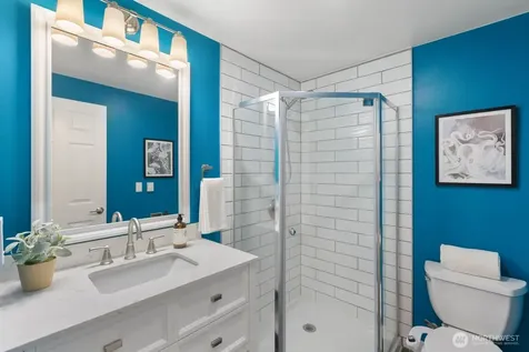 11516 8th Avenue NE Seattle WA 98125