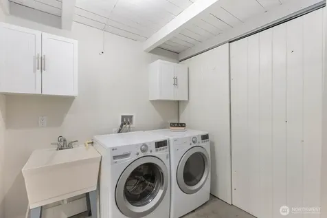 11516 8th Avenue NE Seattle WA 98125