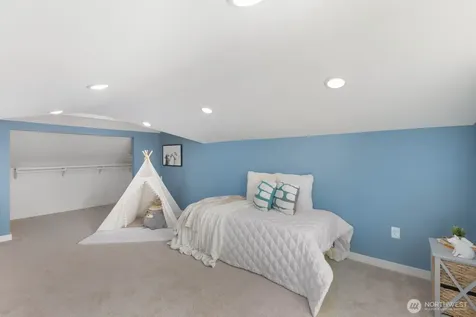 11516 8th Avenue NE Seattle WA 98125