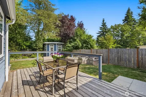 11516 8th Avenue NE Seattle WA 98125