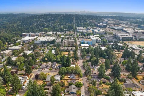 11516 8th Avenue NE Seattle WA 98125