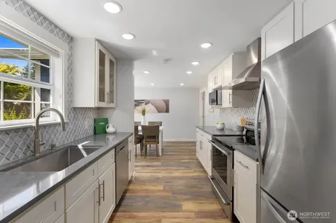 11516 8th Avenue NE Seattle WA 98125