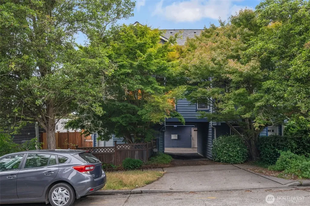 3619 Dayton Avenue N Seattle WA 98103