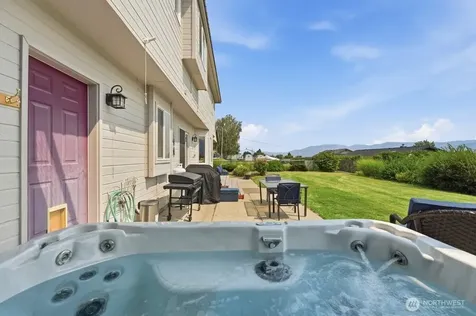 696 Green Avenue Manson WA 98831