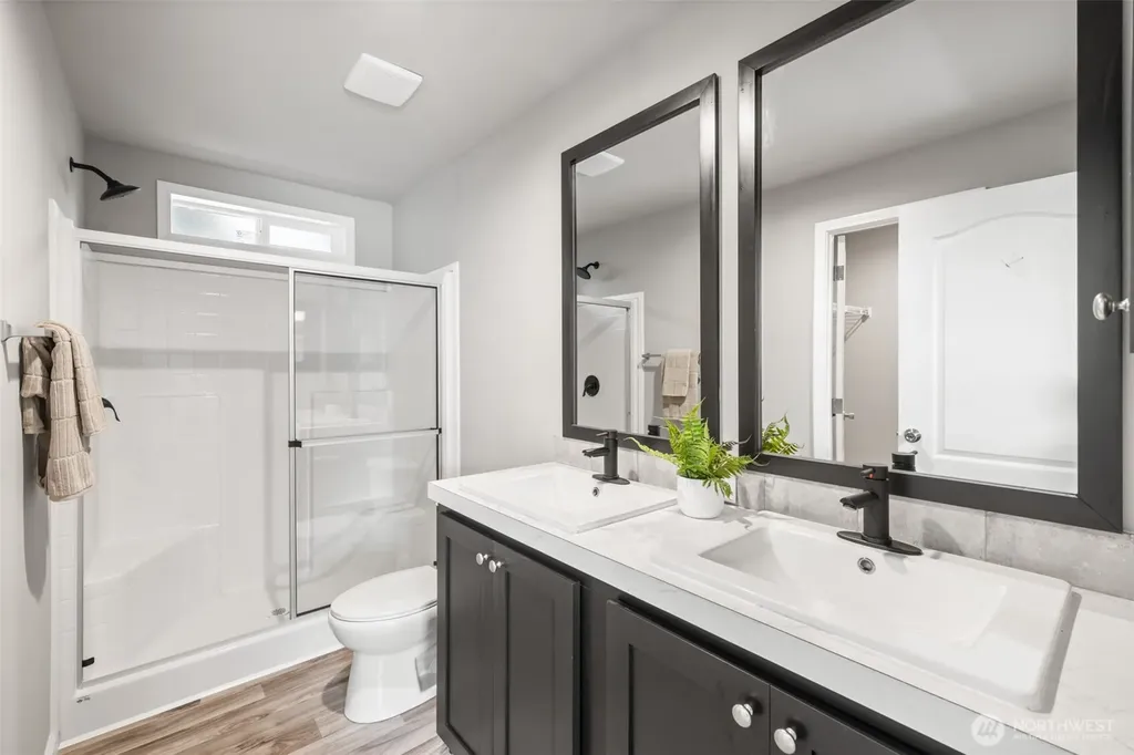 524 W Prairie Street Sequim WA 98382