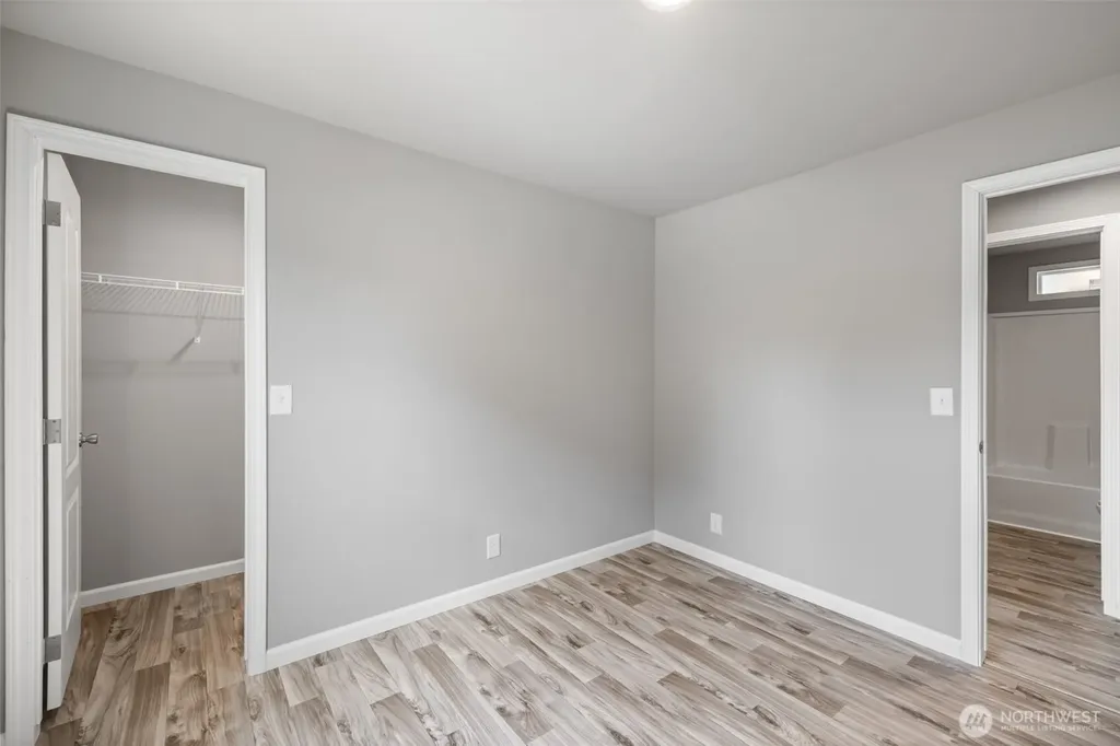 524 W Prairie Street Sequim WA 98382