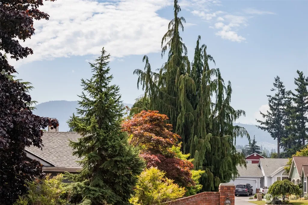 524 W Prairie Street Sequim WA 98382