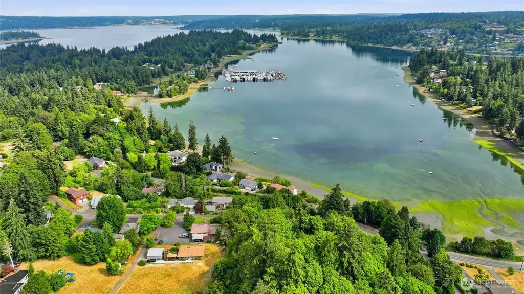 16 NW Cartier Drive Bremerton WA 98312