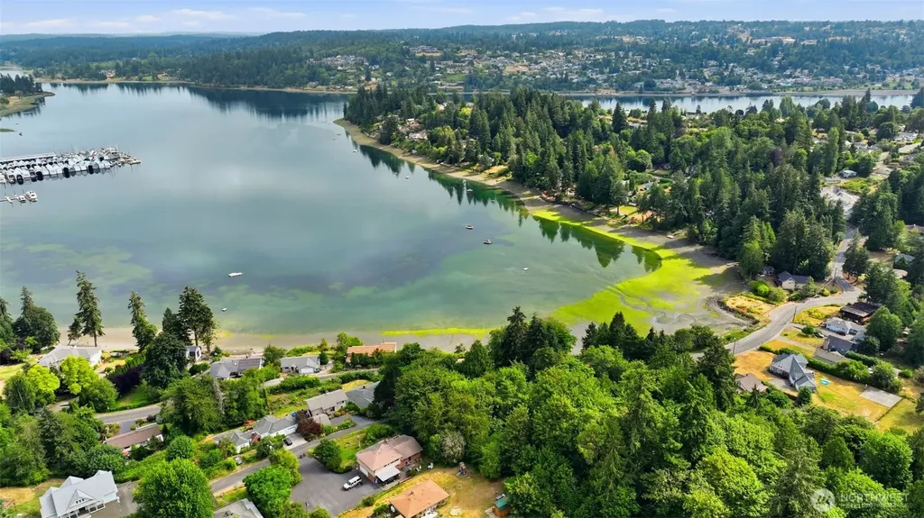 16 NW Cartier Drive Bremerton WA 98312
