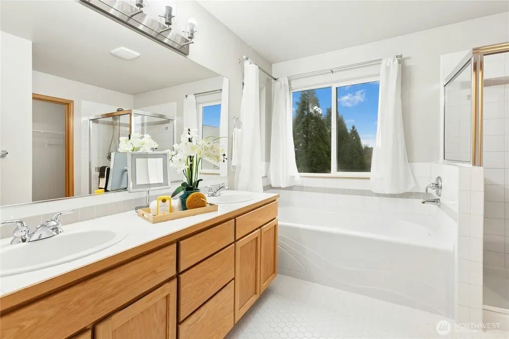 2805 151st Place SW Lynnwood WA 98087