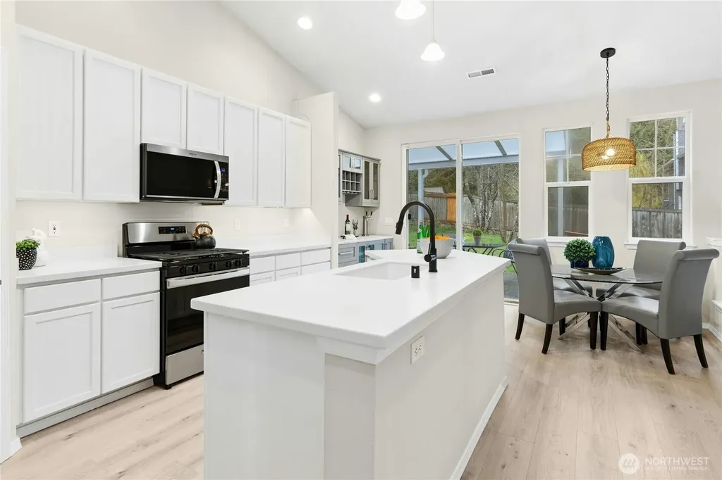 2805 151st Place SW Lynnwood WA 98087