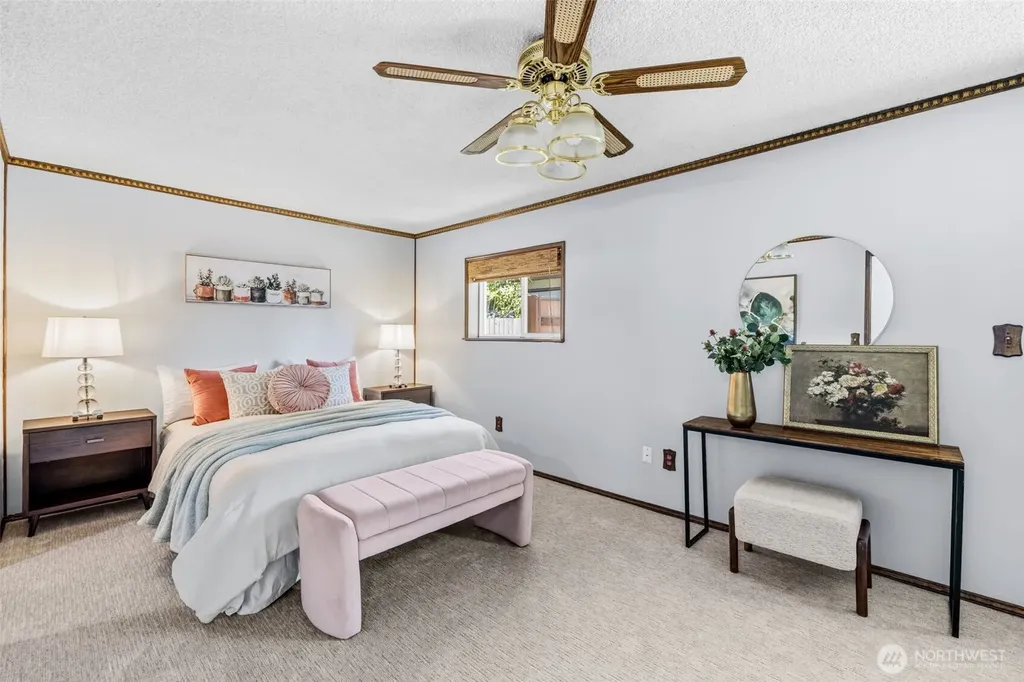 16613 19th Avenue SW Burien WA 98166