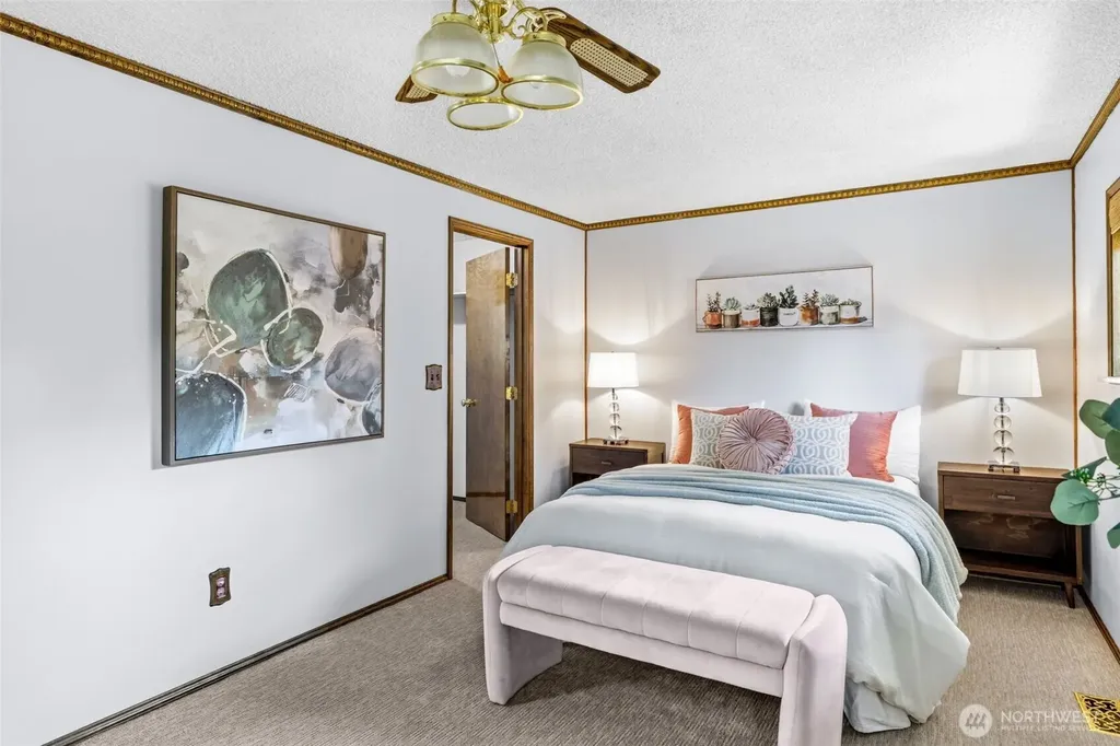 16613 19th Avenue SW Burien WA 98166