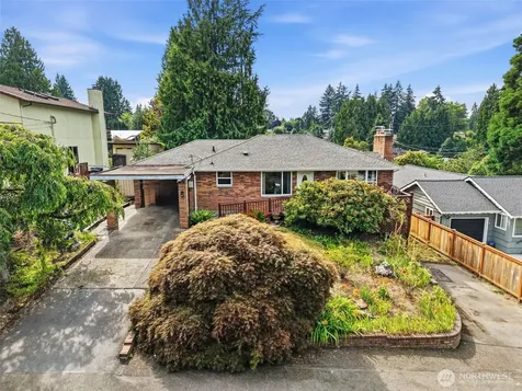16613 19th Avenue SW Burien WA 98166