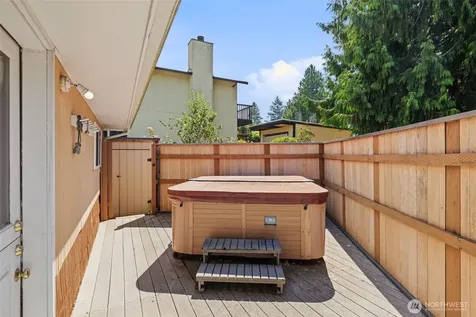16613 19th Avenue SW Burien WA 98166