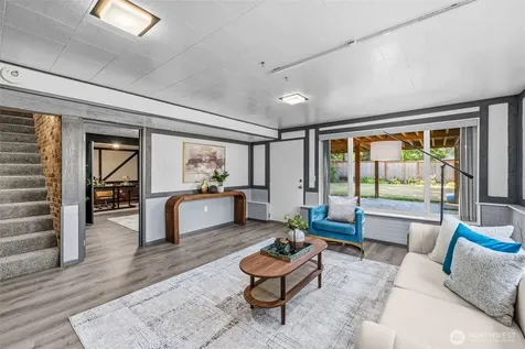 16613 19th Avenue SW Burien WA 98166