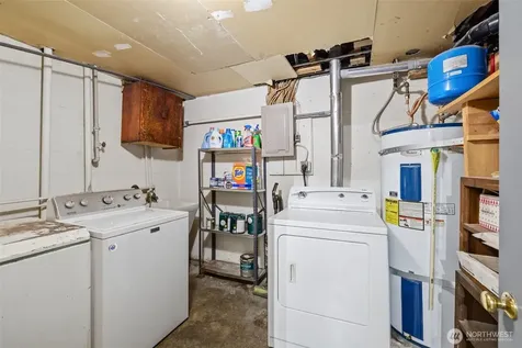 16613 19th Avenue SW Burien WA 98166