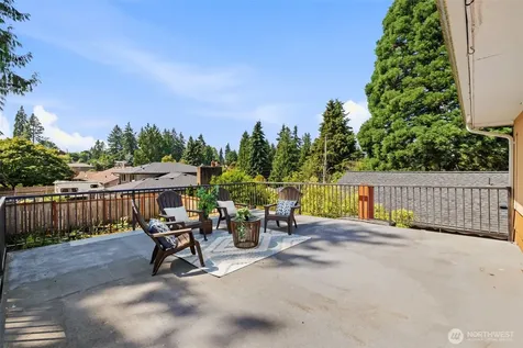 16613 19th Avenue SW Burien WA 98166