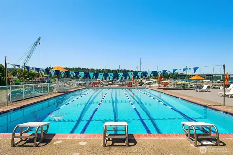61 Cascade Key Bellevue WA 98006
