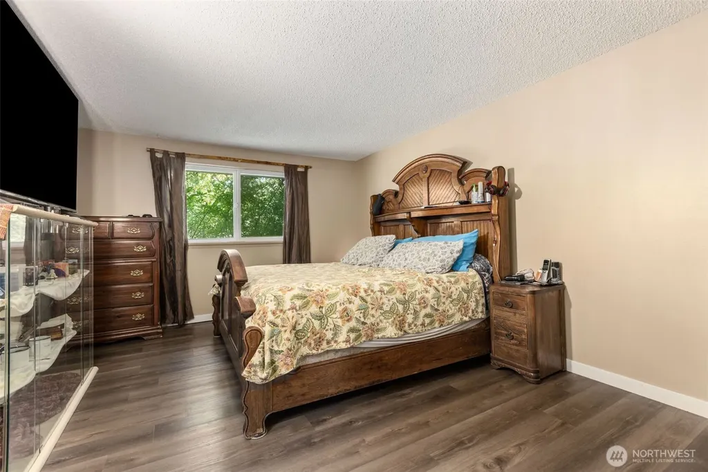 816 304th Street S Roy WA 98580