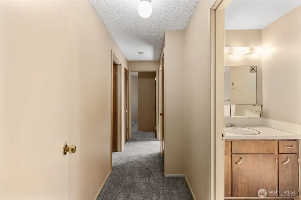 816 304th Street S Roy WA 98580