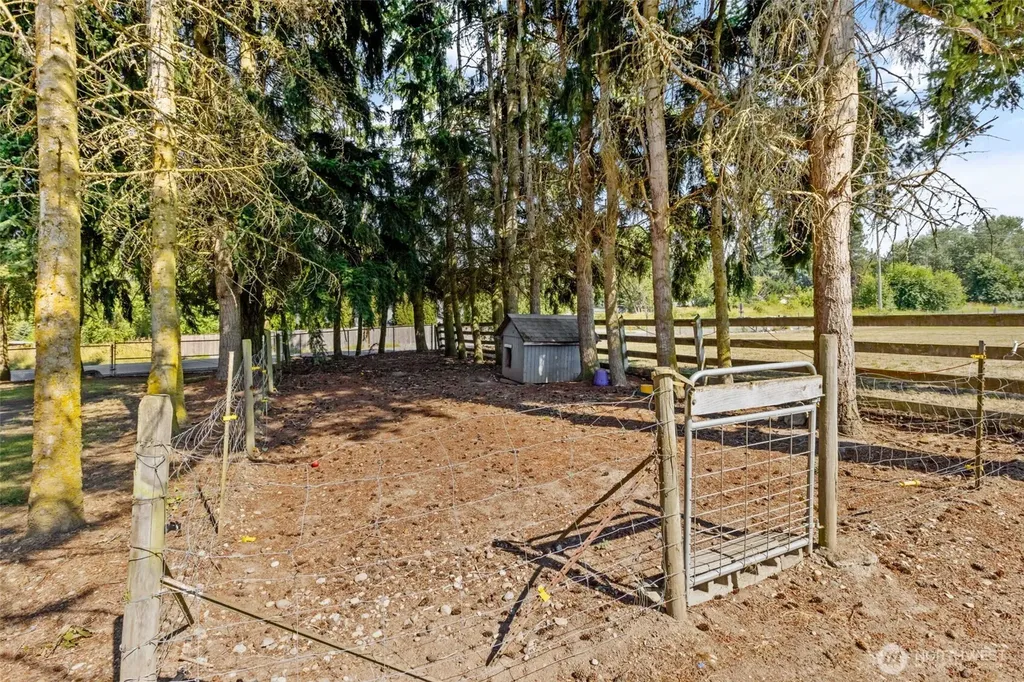 816 304th Street S Roy WA 98580
