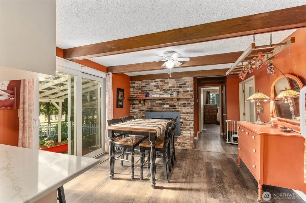 816 304th Street S Roy WA 98580