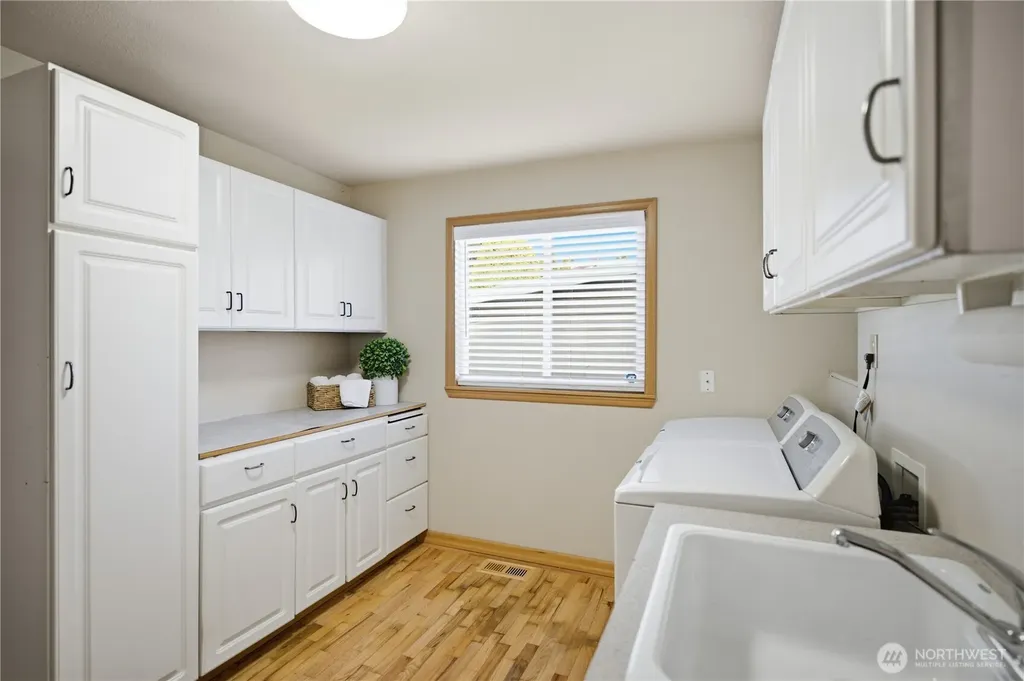 2529 S 304th Street Federal Way WA 98003