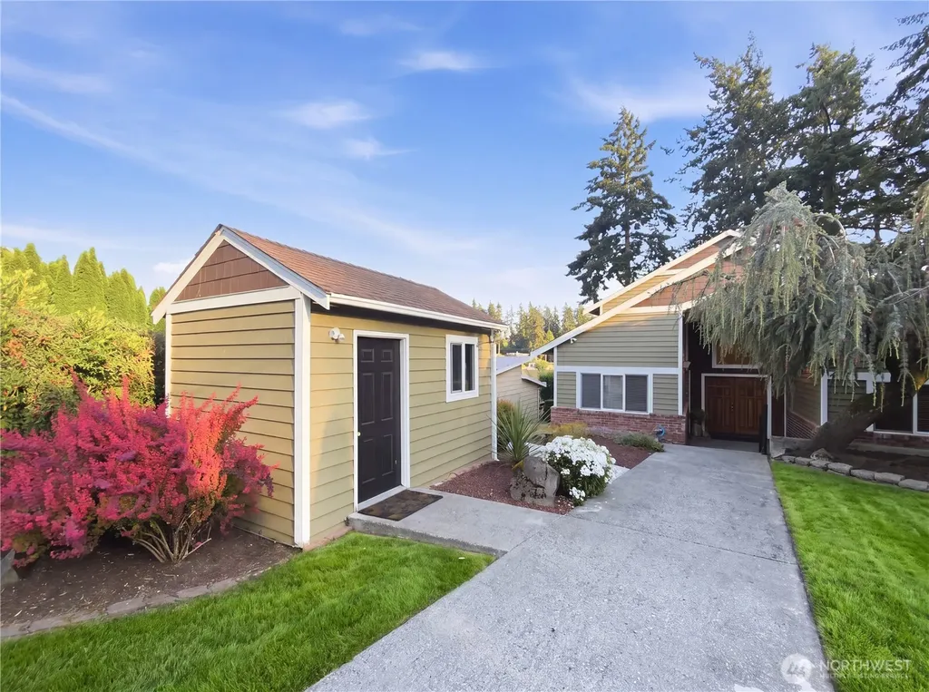 2529 S 304th Street Federal Way WA 98003