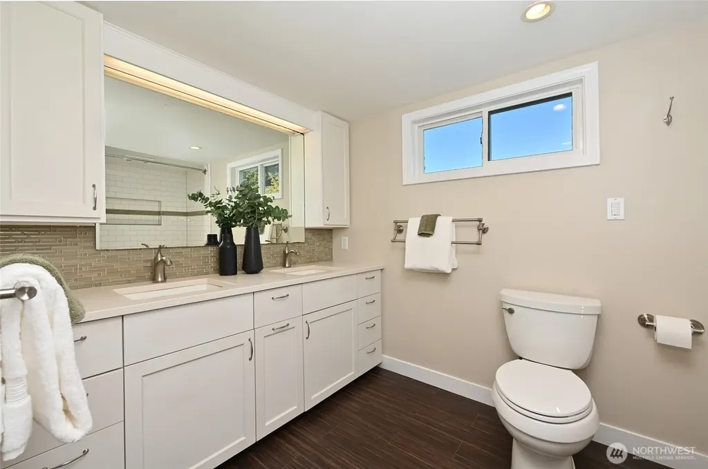 4024 55th Avenue SW Seattle WA 98116