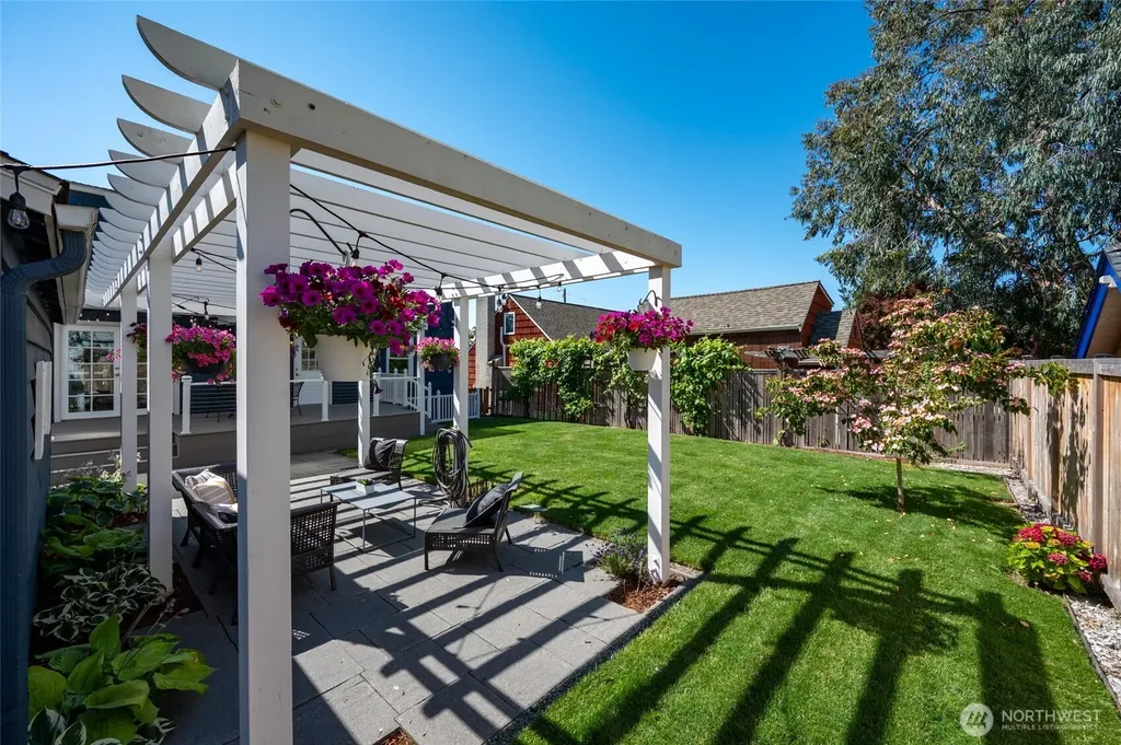 4024 55th Avenue SW Seattle WA 98116