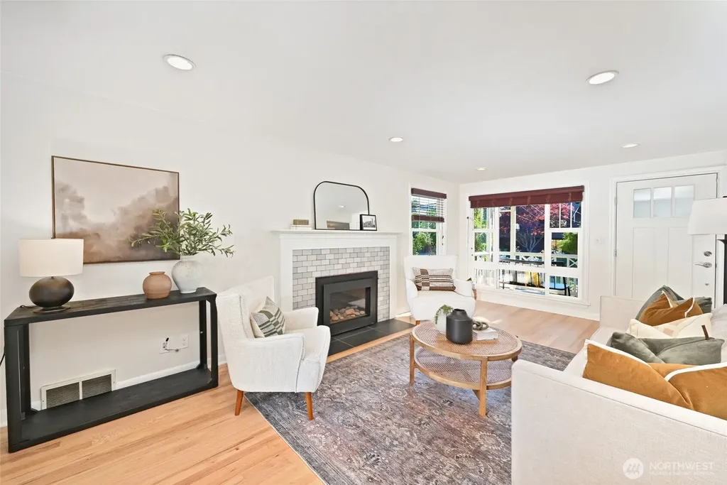 4024 55th Avenue SW Seattle WA 98116