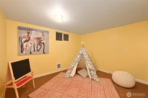 4024 55th Avenue SW Seattle WA 98116
