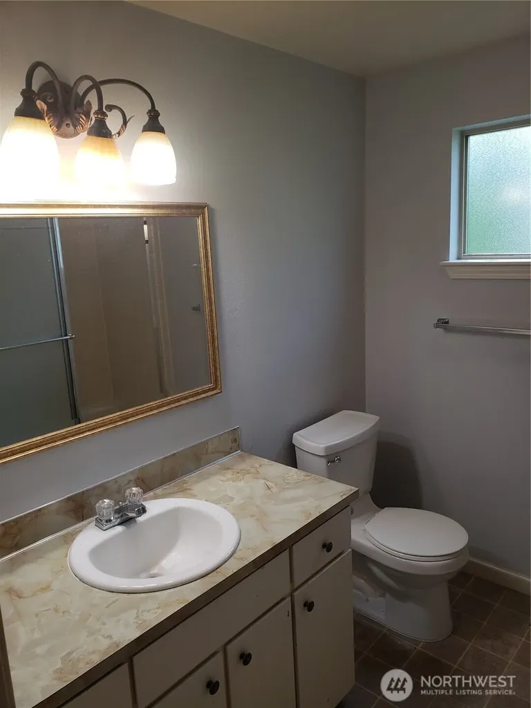 11211 126th Avenue Ct E Puyallup WA 98374