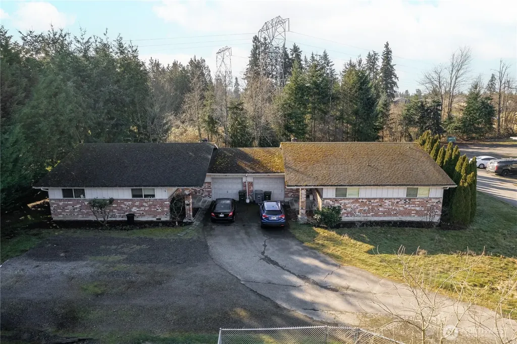 11211 126th Avenue Ct E Puyallup WA 98374