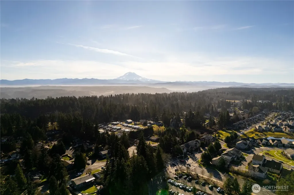 11211 126th Avenue Ct E Puyallup WA 98374
