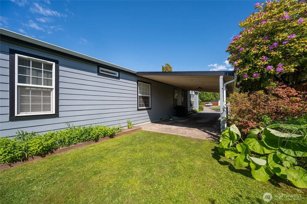 124 N Central Avenue Sedro Woolley WA 98284