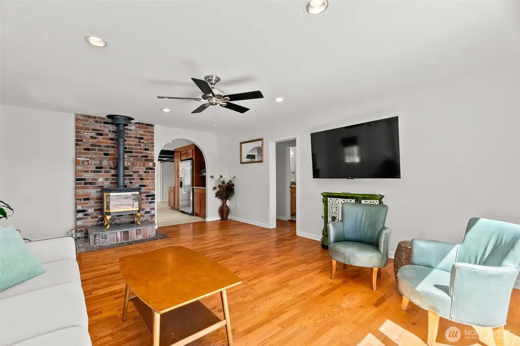 7242 49th Avenue SE Lacey WA 98513