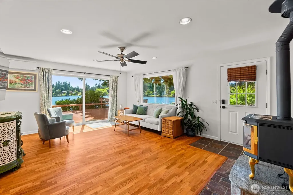 7242 49th Avenue SE Lacey WA 98513