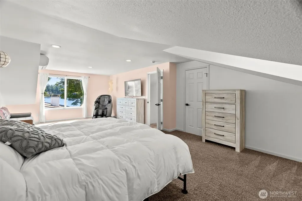 7242 49th Avenue SE Lacey WA 98513