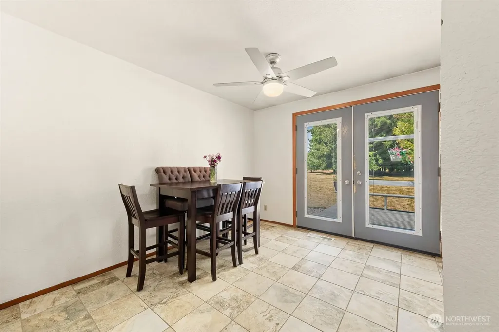 8925 Walter Court SW Olympia WA 98512