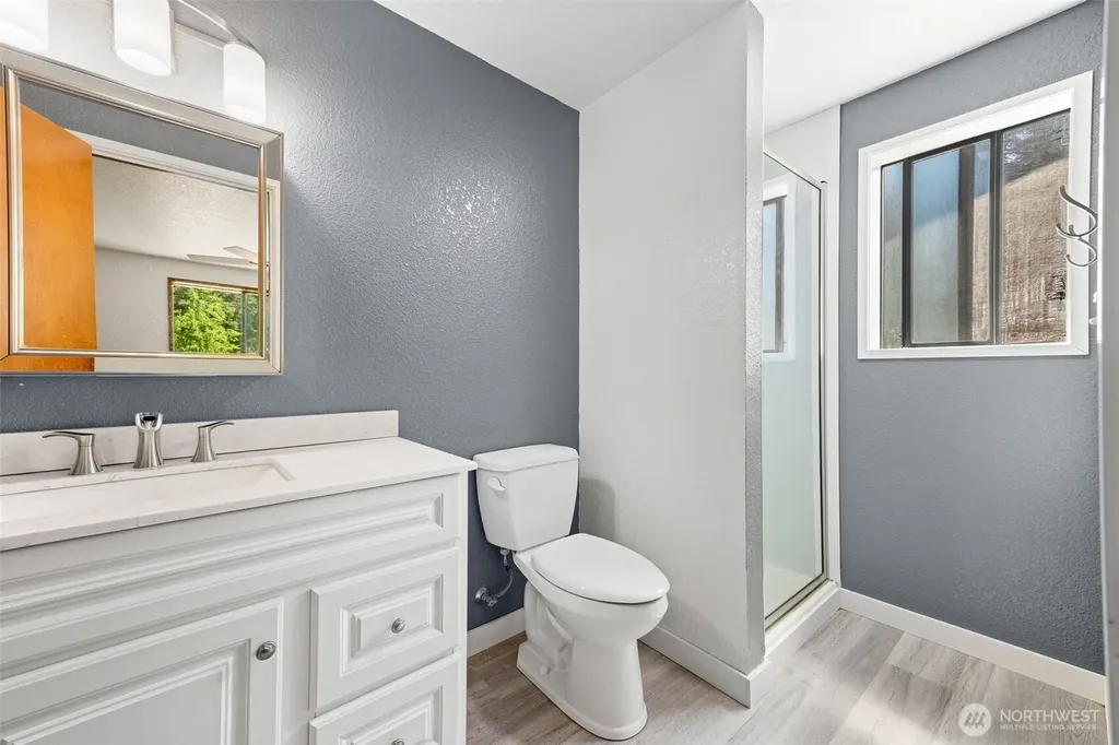 8925 Walter Court SW Olympia WA 98512