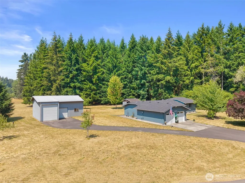 8925 Walter Court SW Olympia WA 98512