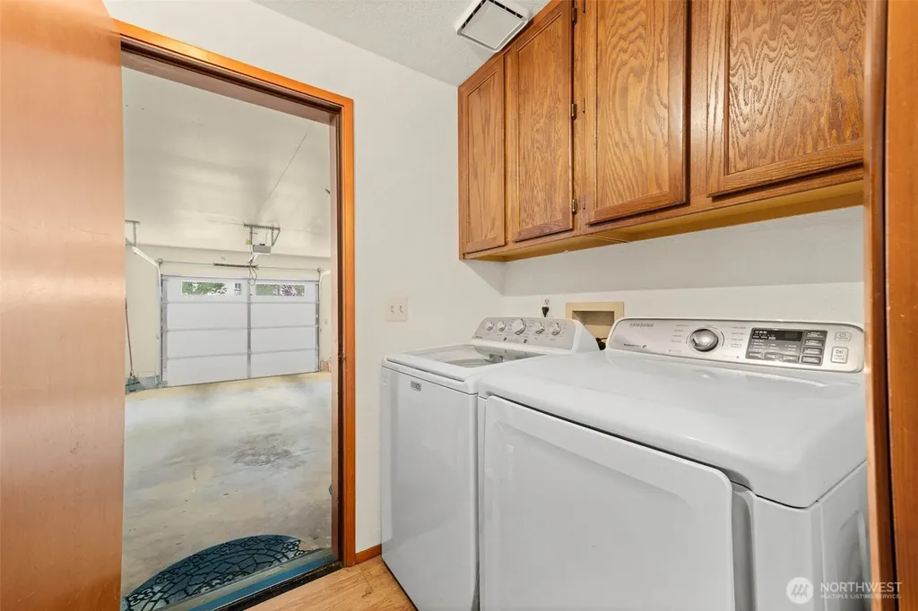 8925 Walter Court SW Olympia WA 98512